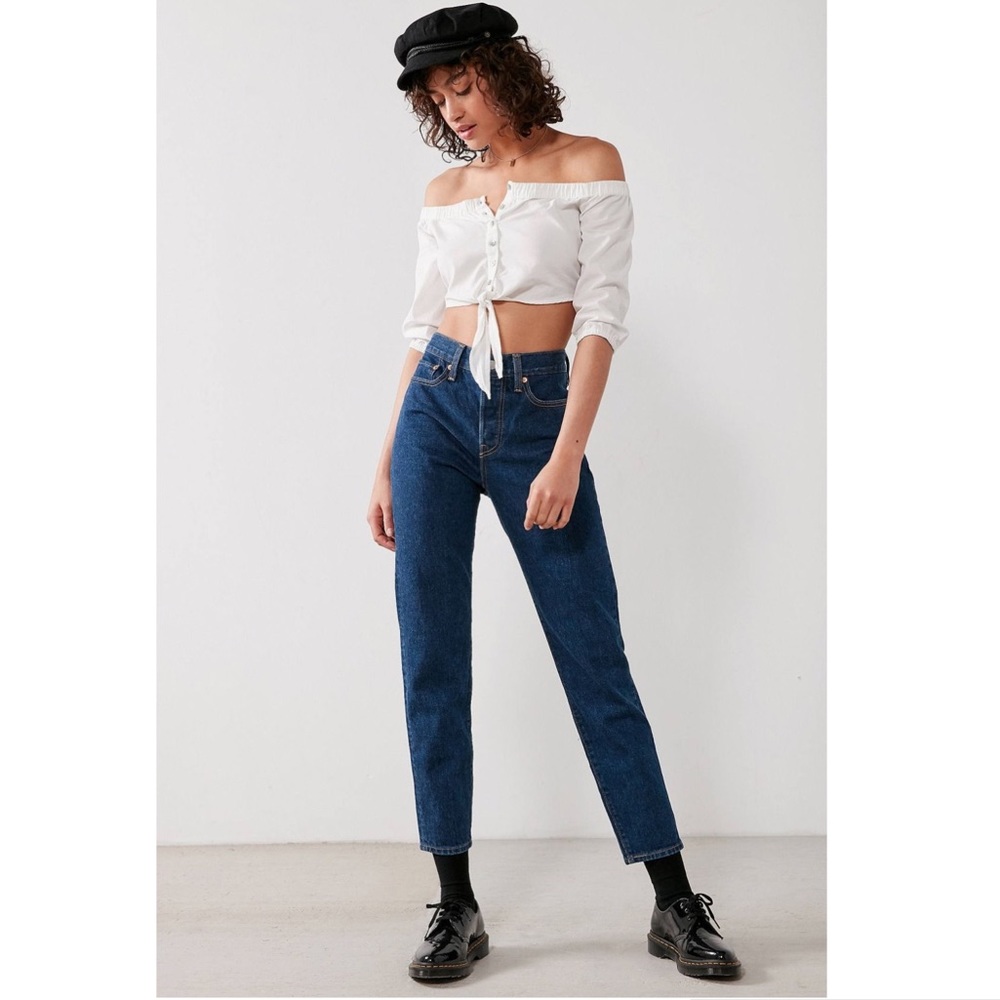 Levi’s Wedgie Icon Fit High Rise Waisted Jeans
